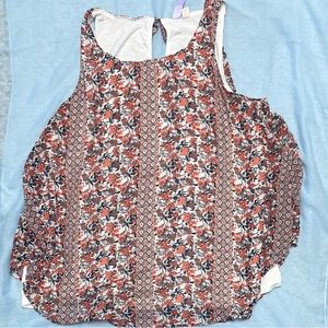 Women’s sleeveless top